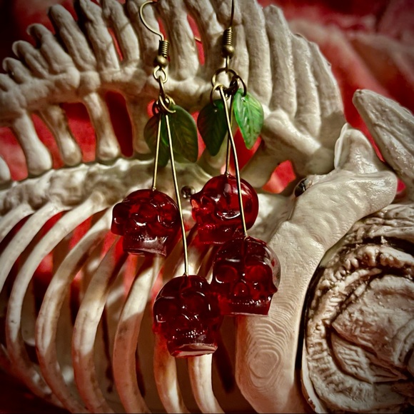 💥2 for $20!!💥🍒💀🍒 Cherry “Skull” Earrings 🍒💀🍒 - Picture 3 of 6